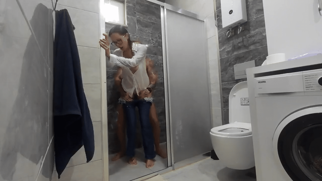 Mira Sangre – You Don’t Need To Take Off Mommy’s Jeans